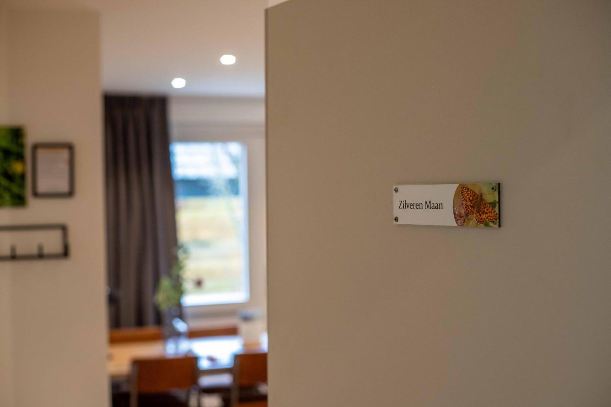 Ferienwohnung De Vlindertuin Nes  Zimmer foto