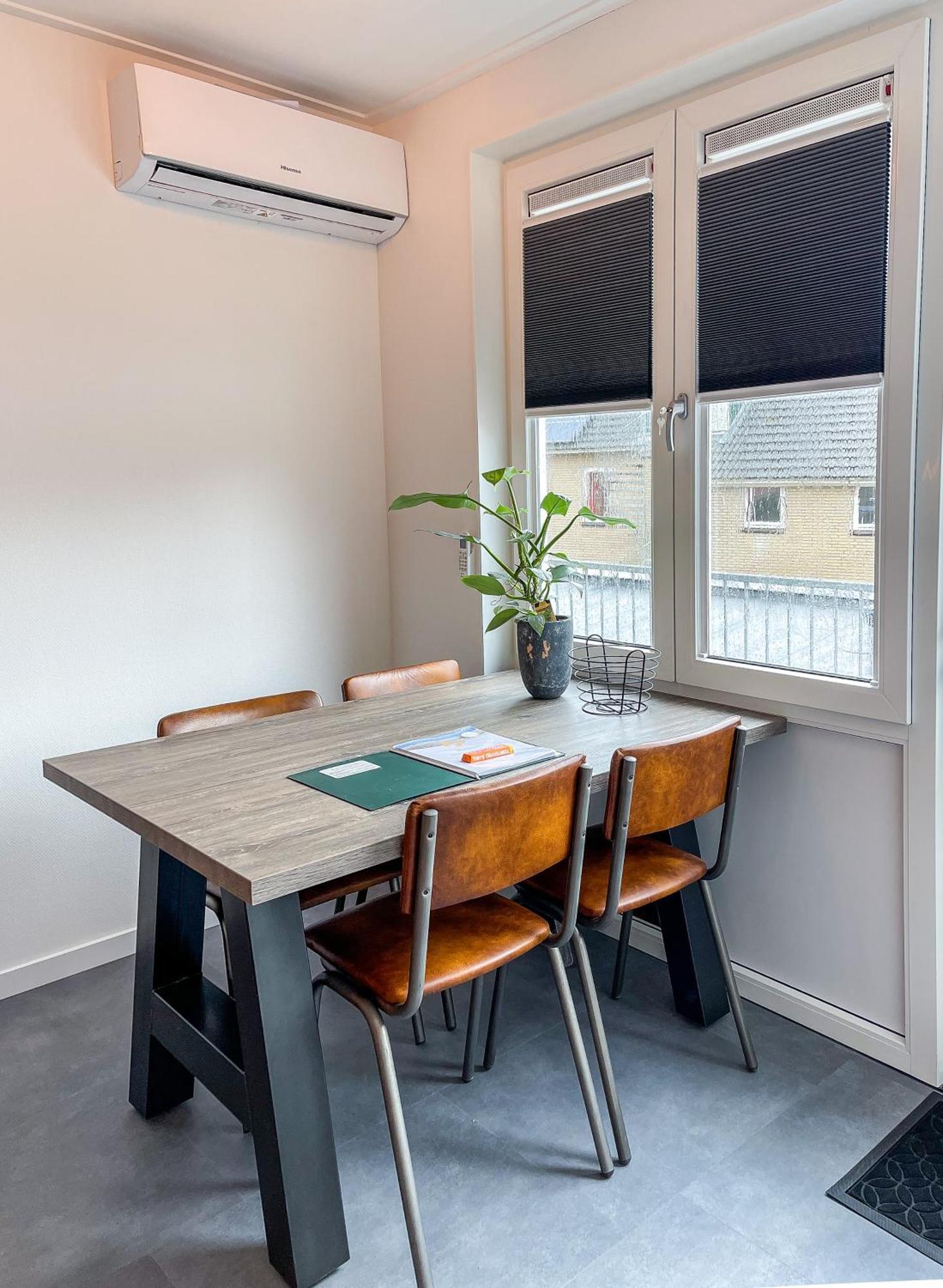 Ferienwohnung De Vlindertuin Nes  Exterior foto
